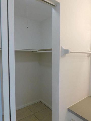 640 SE 2nd Avenue 107, Boynton Beach, FL 33435