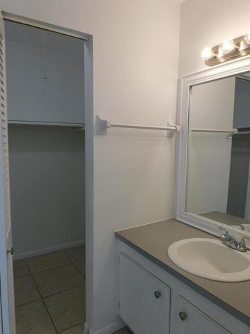 640 SE 2nd Avenue 107, Boynton Beach, FL 33435