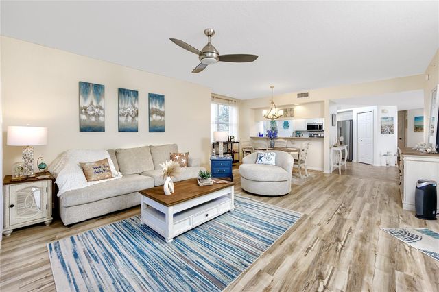 960 STARKEY ROAD 3106, Largo, FL 33771