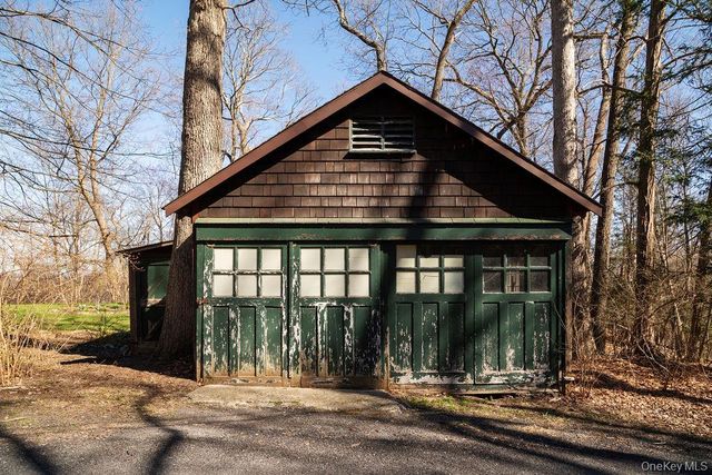 226 Burroughs Drive, West Park, NY 12493