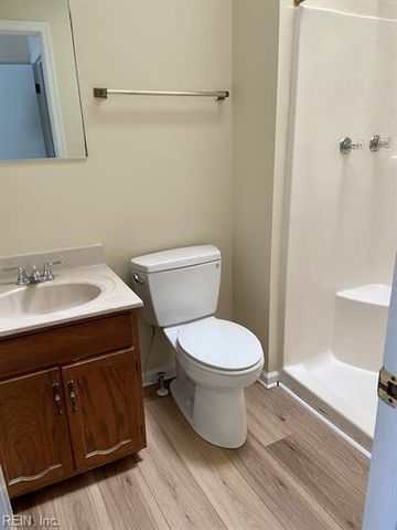 910 Jay Are CT, Virginia Beach, VA 23462