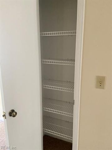 910 Jay Are CT, Virginia Beach, VA 23462