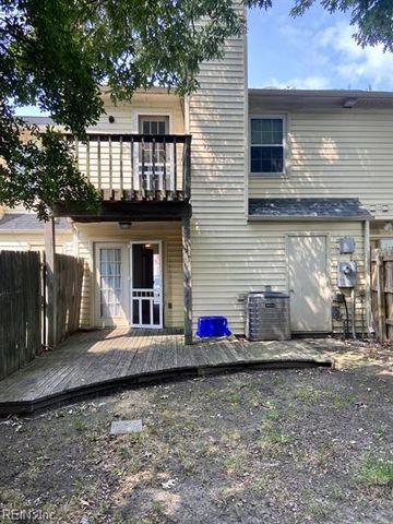 910 Jay Are CT, Virginia Beach, VA 23462