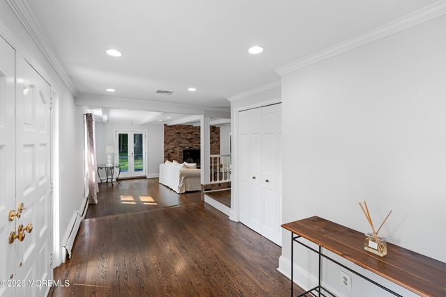 52 Shrewsbury Drive, Rumson, NJ 07760