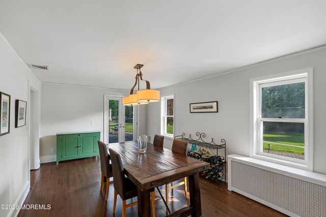 52 Shrewsbury Drive, Rumson, NJ 07760
