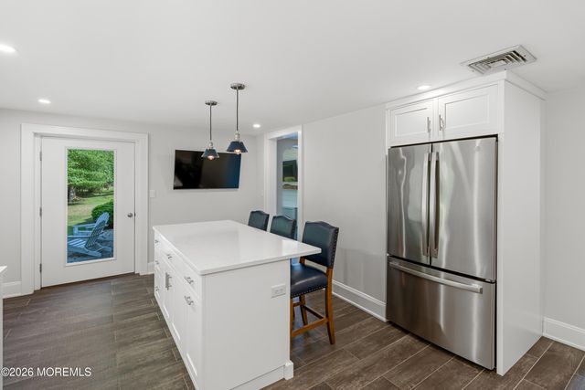 52 Shrewsbury Drive, Rumson, NJ 07760