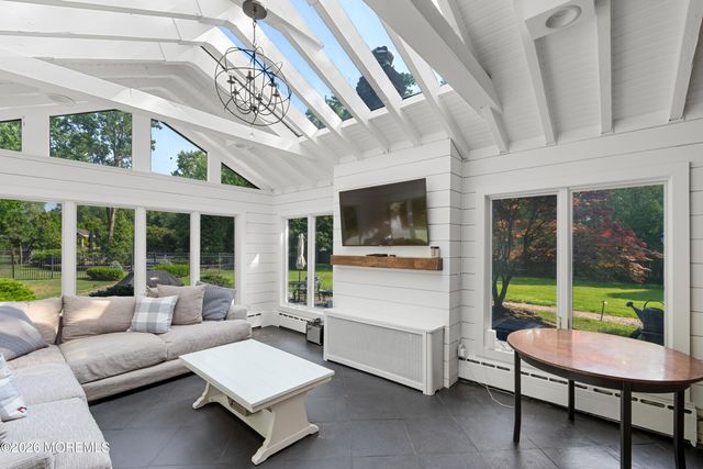 52 Shrewsbury Drive, Rumson, NJ 07760