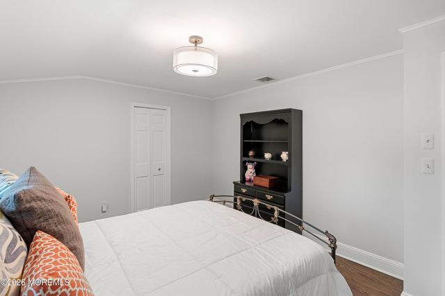 52 Shrewsbury Drive, Rumson, NJ 07760