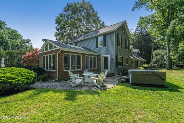 52 Shrewsbury Drive, Rumson, NJ 07760