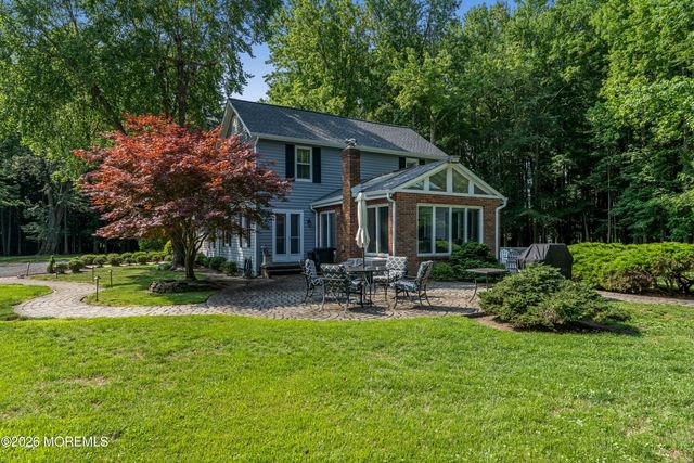 52 Shrewsbury Drive, Rumson, NJ 07760