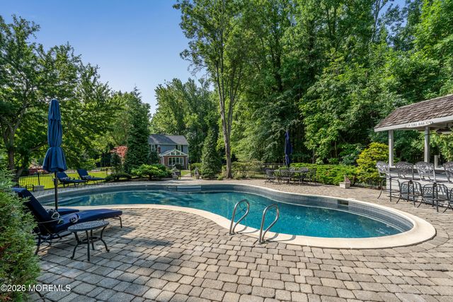 52 Shrewsbury Drive, Rumson, NJ 07760