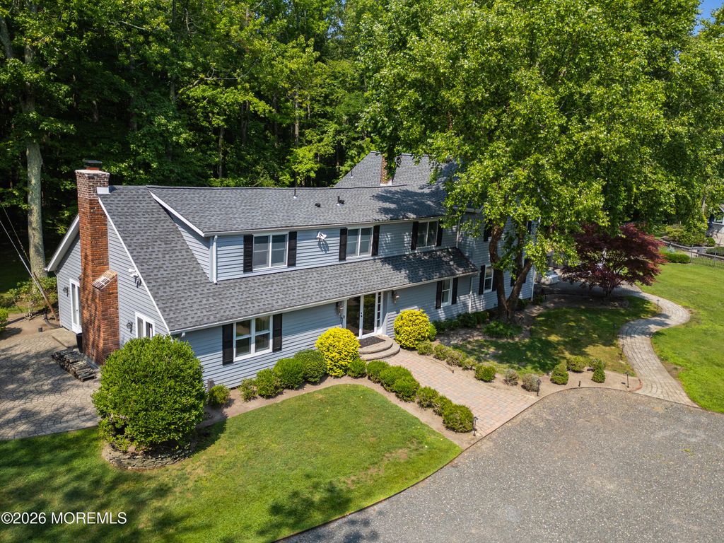 52 Shrewsbury Drive, Rumson, NJ 07760