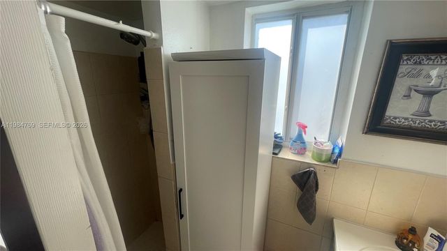 13700 NE 6th Ave 104, North Miami, FL 33161