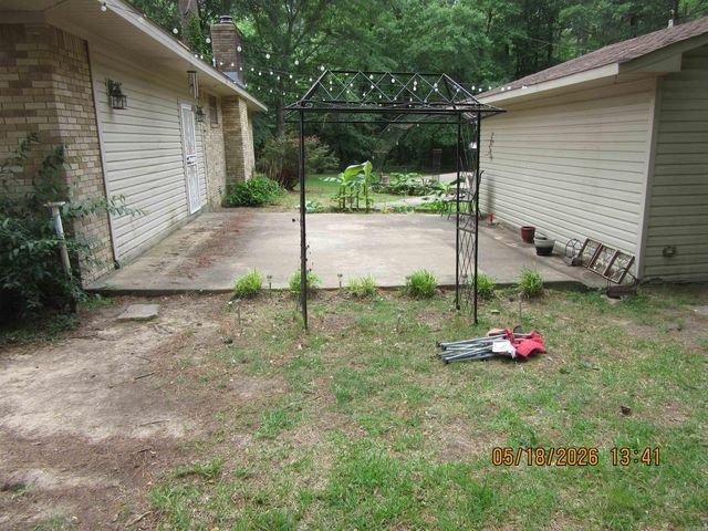 10910 Hilaro Springs Rd, Little Rock, AR 72206