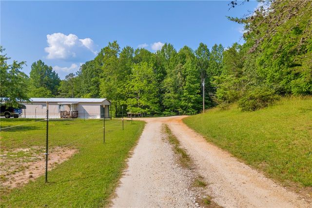 300 Tunnel Town Road, Mountain Rest, SC 29664