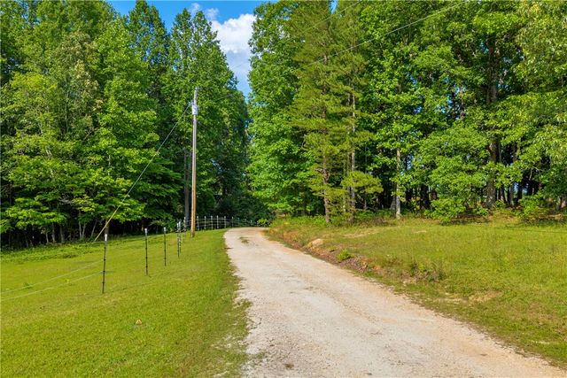 300 Tunnel Town Road, Mountain Rest, SC 29664