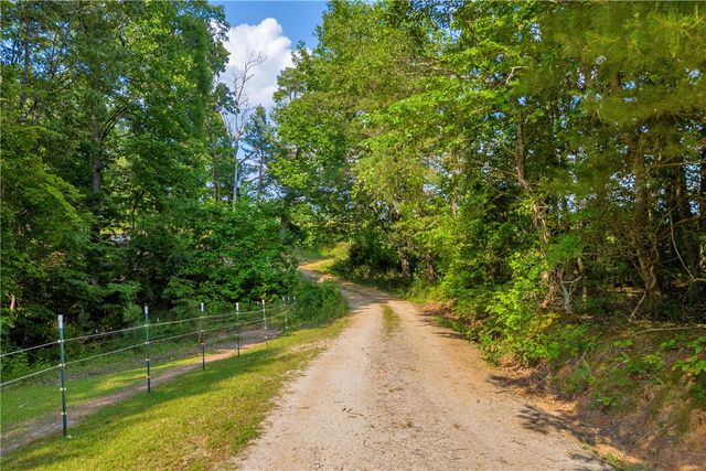 300 Tunnel Town Road, Mountain Rest, SC 29664