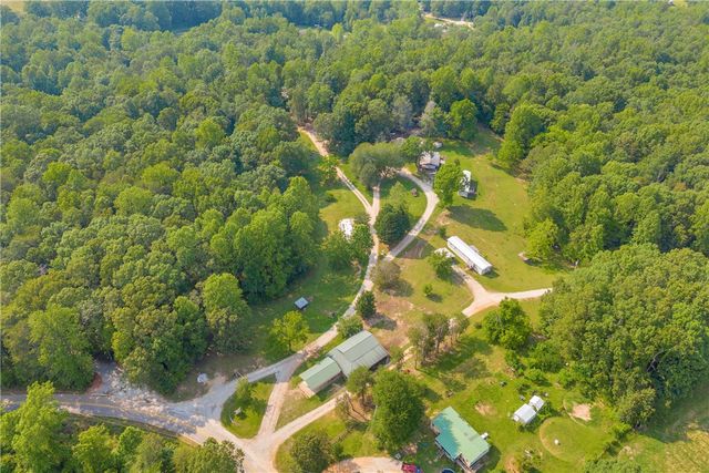 300 Tunnel Town Road, Mountain Rest, SC 29664