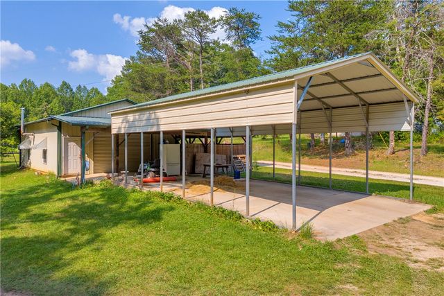 300 Tunnel Town Road, Mountain Rest, SC 29664