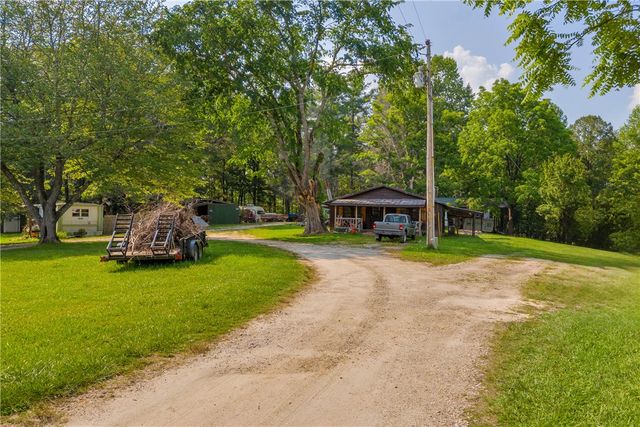 300 Tunnel Town Road, Mountain Rest, SC 29664