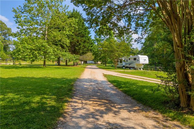 300 Tunnel Town Road, Mountain Rest, SC 29664