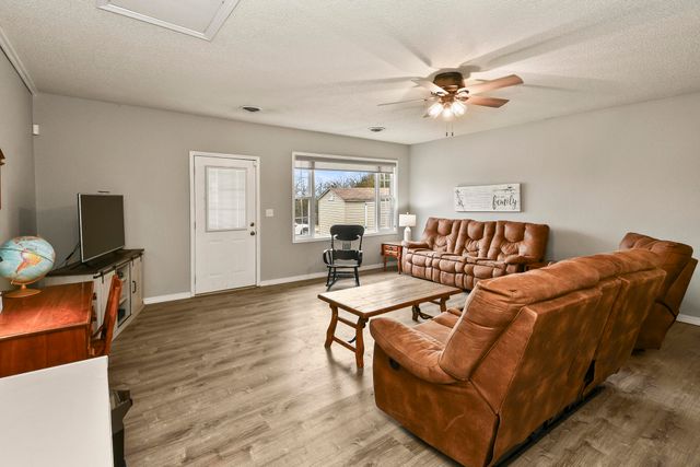 12 Old Happy Hollow Trail, Lampe, MO 65681