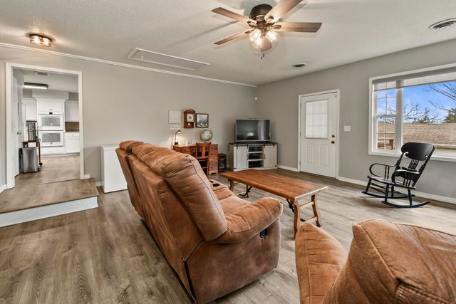 12 Old Happy Hollow Trail, Lampe, MO 65681