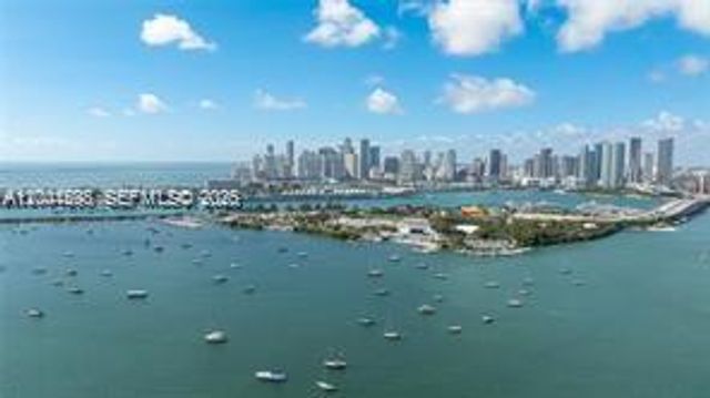 488 NE 18th St 1807, Miami, FL 33132