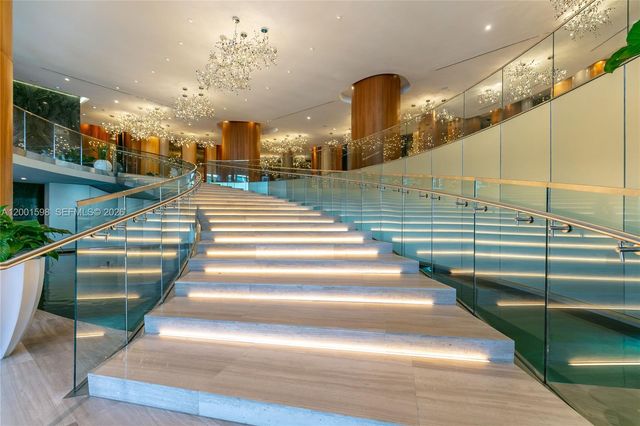 488 NE 18th St 1807, Miami, FL 33132