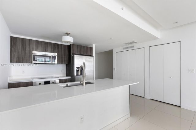 488 NE 18th St 1807, Miami, FL 33132