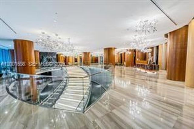 488 NE 18th St 1807, Miami, FL 33132