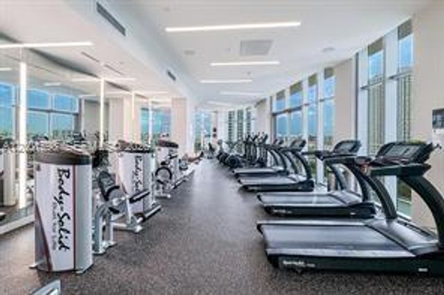 488 NE 18th St 1807, Miami, FL 33132