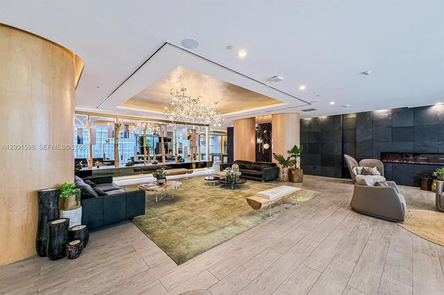 488 NE 18th St 1807, Miami, FL 33132