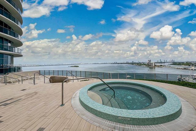 488 NE 18th St 1807, Miami, FL 33132