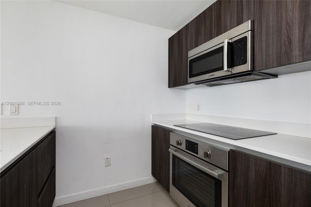 488 NE 18th St 1807, Miami, FL 33132