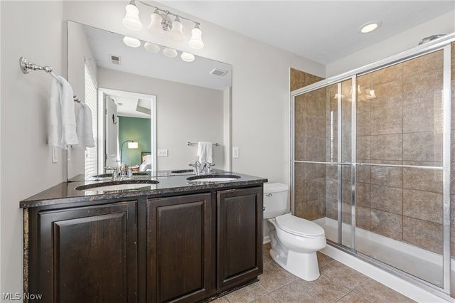 6196 N Pointe Drive, Pepper Pike, OH 44124