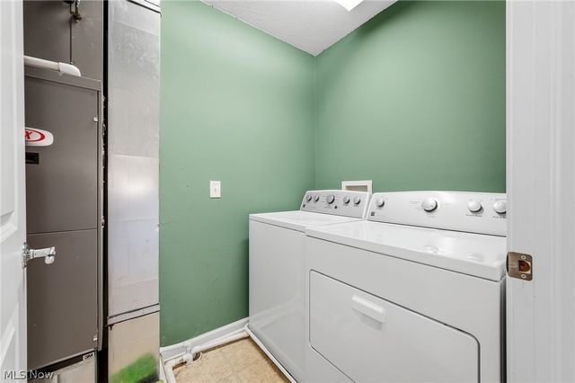 6196 N Pointe Drive, Pepper Pike, OH 44124