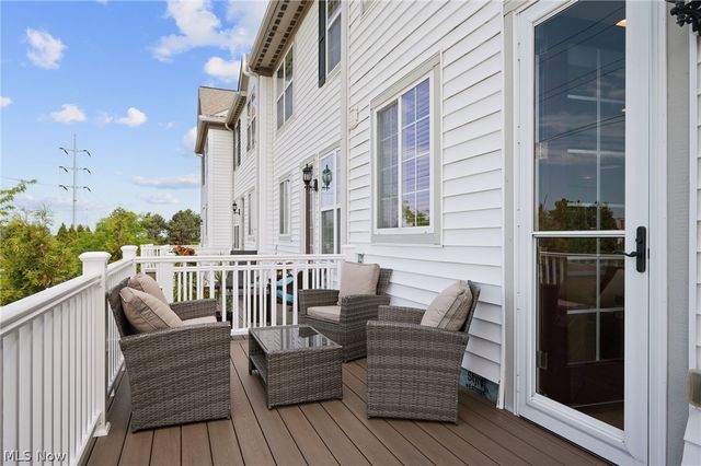 6196 N Pointe Drive, Pepper Pike, OH 44124