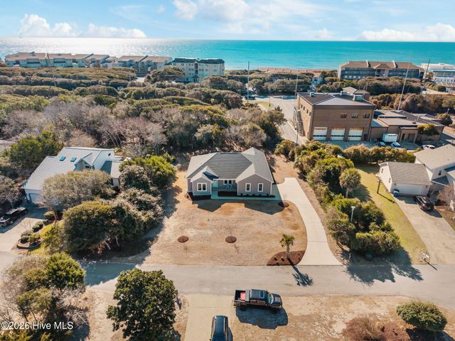 309 Pine Knoll Circle, Atlantic Beach, NC 28512