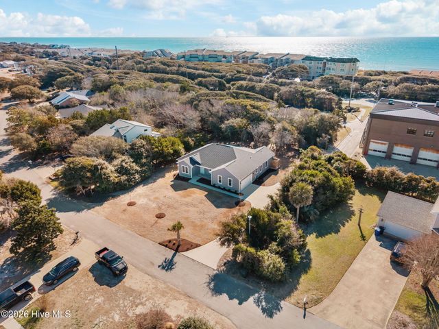 309 Pine Knoll Circle, Atlantic Beach, NC 28512