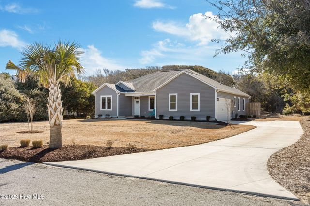 309 Pine Knoll Circle, Atlantic Beach, NC 28512