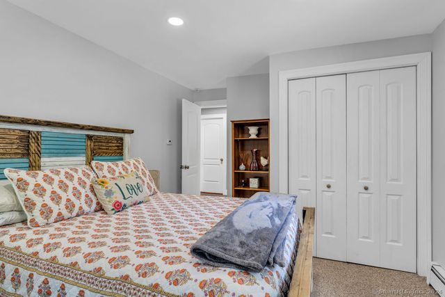 32 Twin Bridge Road, Guilford, CT 06437