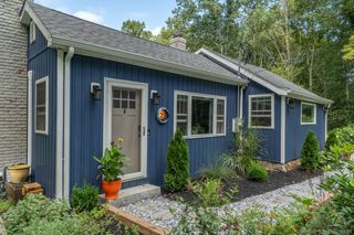 32 Twin Bridge Road, Guilford, CT 06437