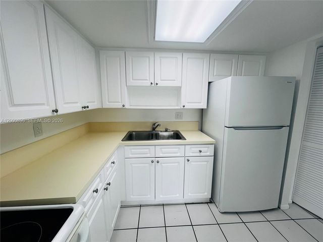 8307 SW 142nd Ave F306, Miami, FL 33183