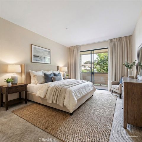 2571 Plaza Del Amo 209, Torrance, CA 90503