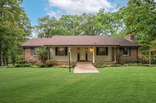 1085 Claylick Road, White Bluff, TN 37187