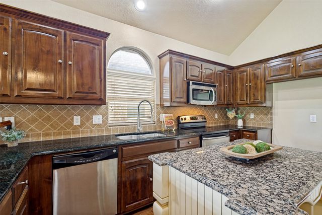 12712 Breckenridge Court, Fort Worth, TX 76177