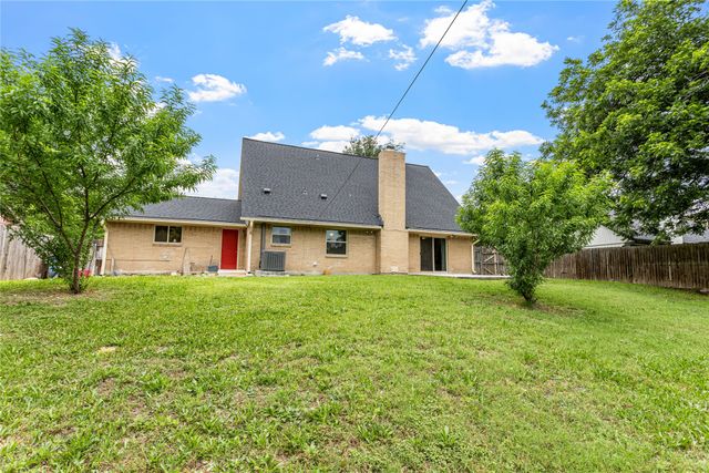 6930 Trailcrest Drive, Dallas, TX 75232
