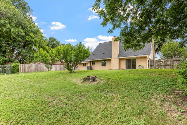 6930 Trailcrest Drive, Dallas, TX 75232
