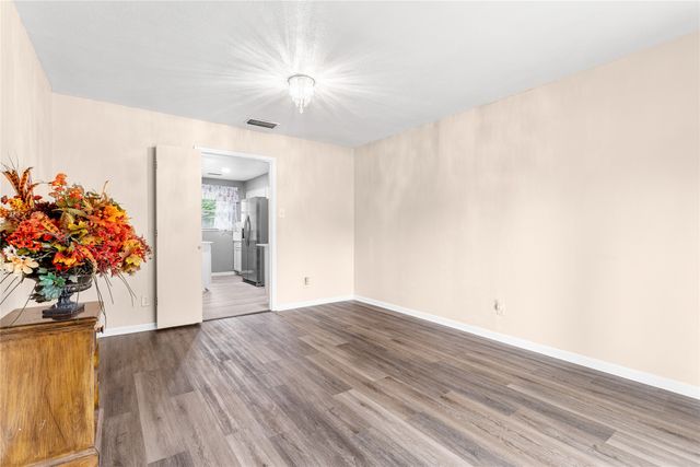 6930 Trailcrest Drive, Dallas, TX 75232